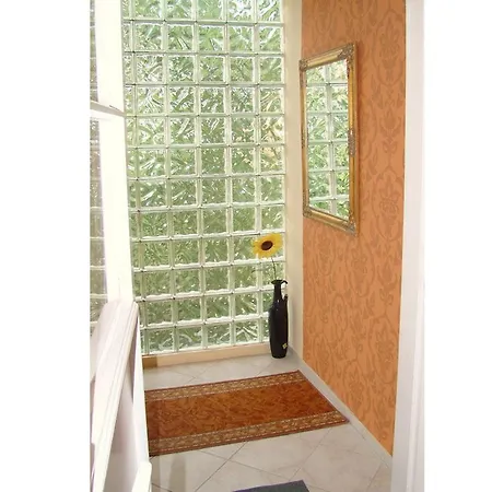 Napfeny Apartmanhaz