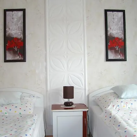 아파트 Napfeny Apartmanhaz 귤러