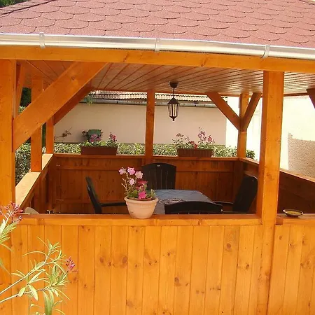 Napfeny Apartmanhaz 귤러