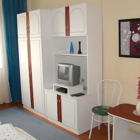 아파트 Napfeny Apartmanhaz